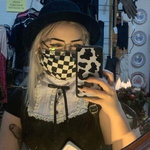 Meet your Posher, Gabriella